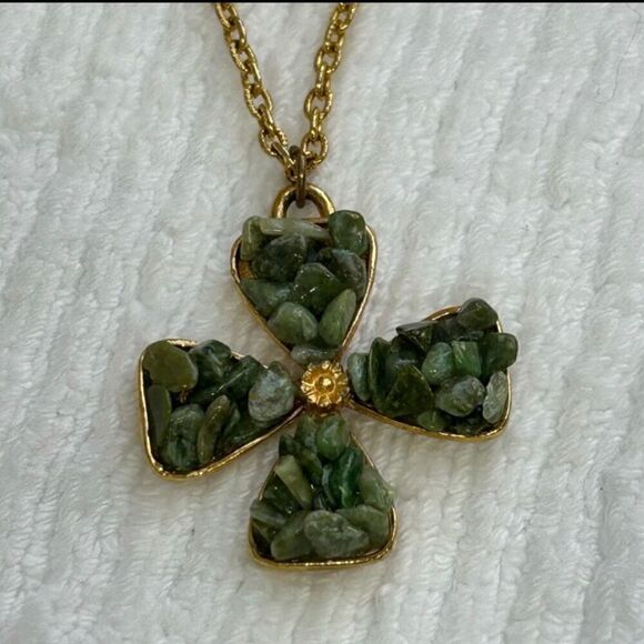 Vintage JEM Gemstone Chips Celtic Cross Necklace Maltese Goldtone Chain Signed - Picture 6 of 7